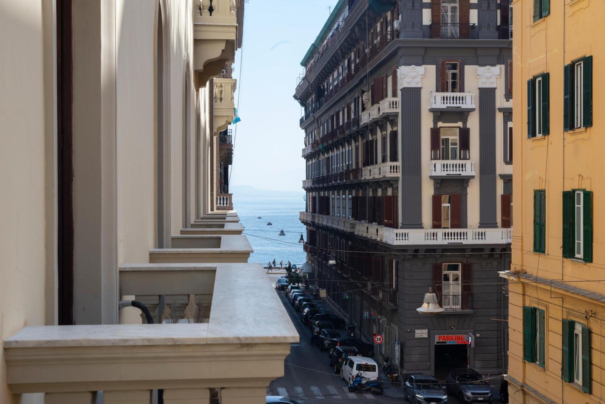 Santa Lucia Maison De Charme Napoli Exterior foto